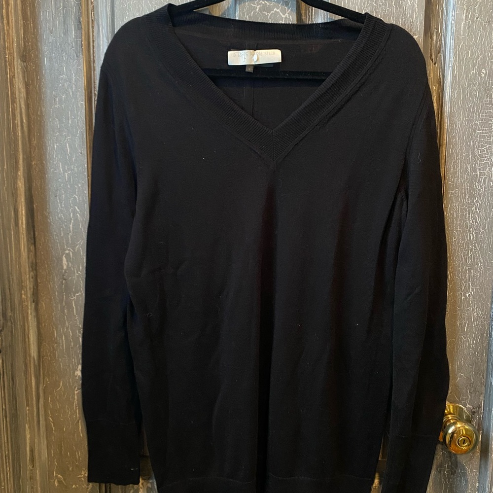 Classic Black V-Neck Sweater cashmere